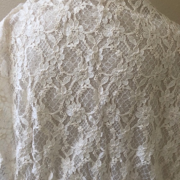 Lace top - Picture 4 of 7